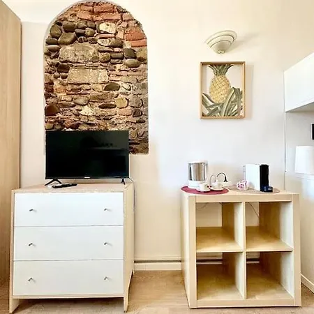 Warm Retreat In The Heart Of Cls Station Apartment