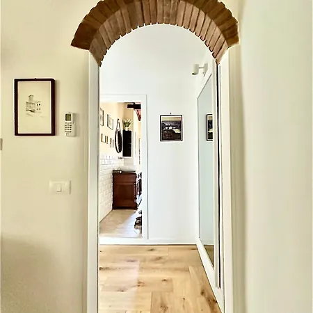 Apartment Warm Retreat In The Heart Of Cls Station Florence